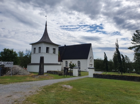 Lövångers kyrka