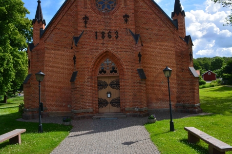 Taxinge kyrka
