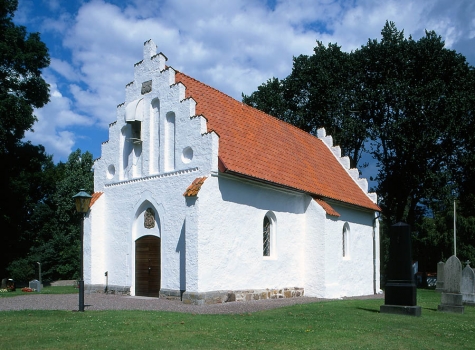Hyby gamla kyrka