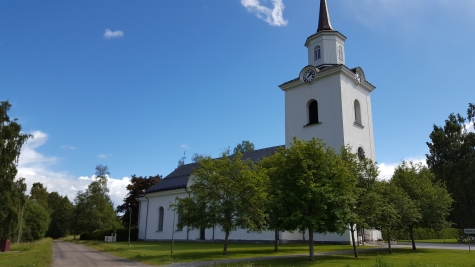 Multrå kyrka