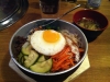 En god Bibimbap och lite misosoppa till förrätt.