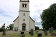  Kyrkan från kyrkogården