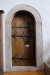 Sakristiedörren från 1200-talet. (På lappen står: ´Rör ej / Don't touch´.)