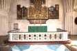  Altaret och altarskåpet.