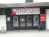 Mangos finns på Klostergatan i Skara